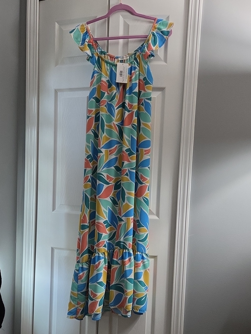 Colorful Leaf-Print Maxi Dress - Multicolor - Picture 1 of 3